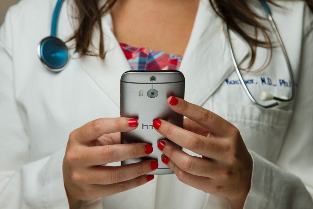 how are faxing apps compliant with hipaa healthcare