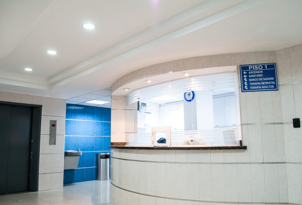 who does hipaa apply to hospitals clinics