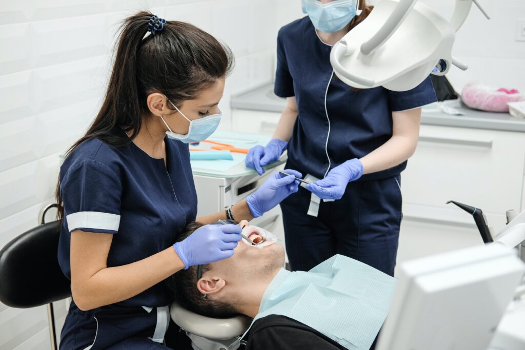 Top Tips to Improve Your Dentist Marketing Strategy for 2022
