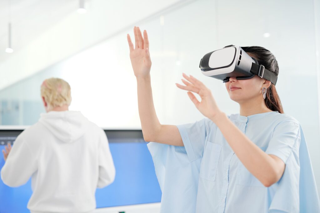 Can AR Help the Healthcare Sector? 8 Benefits of Augmented Reality in Healthcare