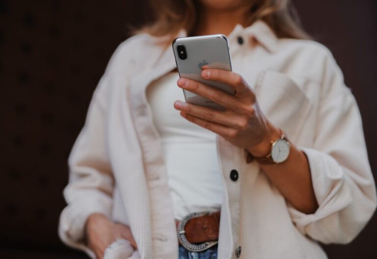 How to Send Fax from My Phone: An Easy Guide 2025