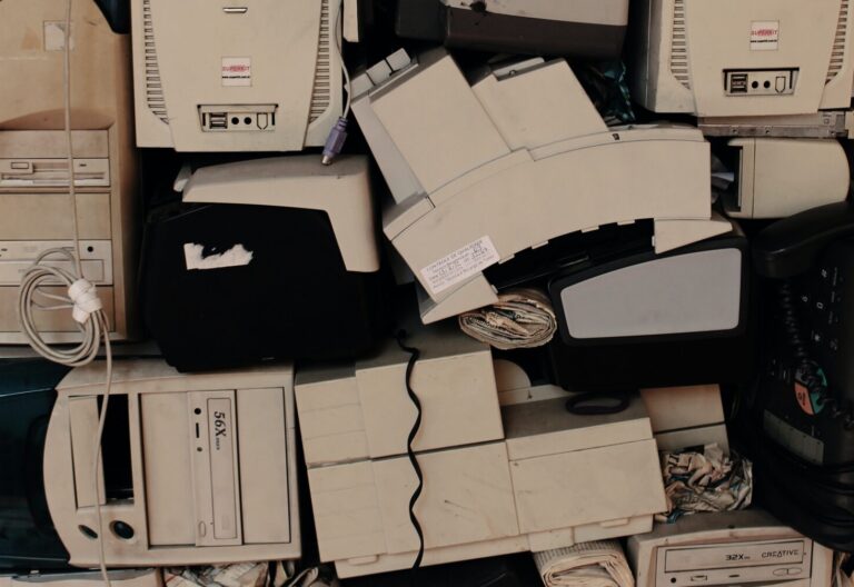 Are Fax Machines Still Used? Is Fax Machine Still Relevant in 2025