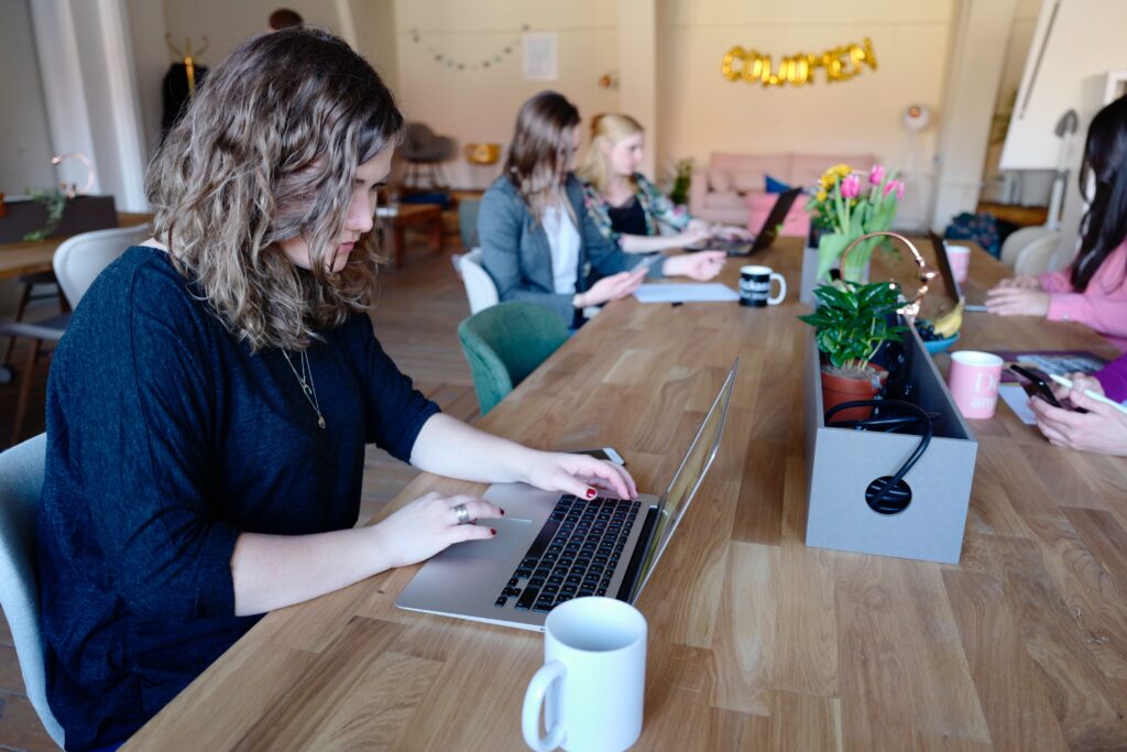 12 Cloud Solutions for Remote Offices for Efficient Workflow