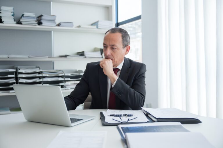 Fax Server vs. Cloud Fax: Which is Better for Your Business