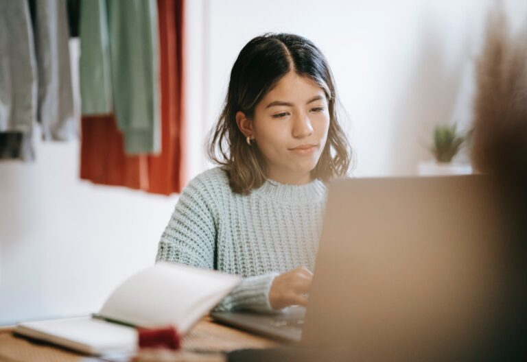 Differences Between Local, Toll-Free, and International Fax Numbers