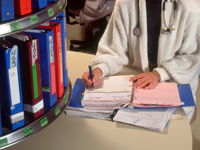 is it illegal to withhold medical records