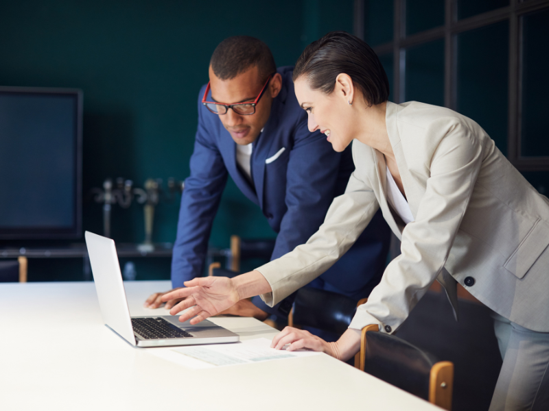 eFax vs FaxLogic Fax Service Comparison