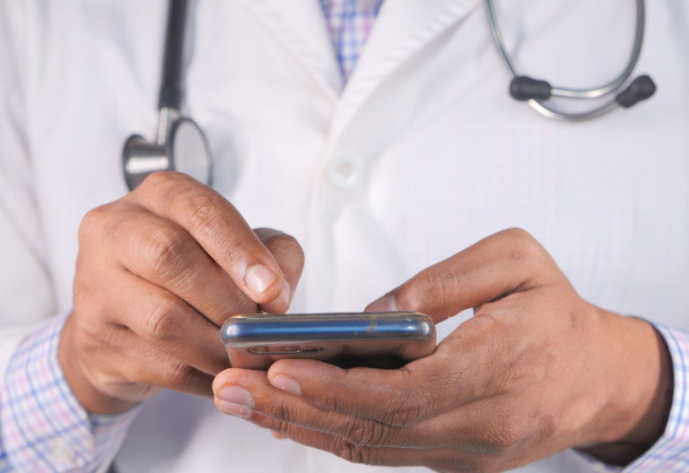 5 Best HIPAA-Compliant Messaging Solutions