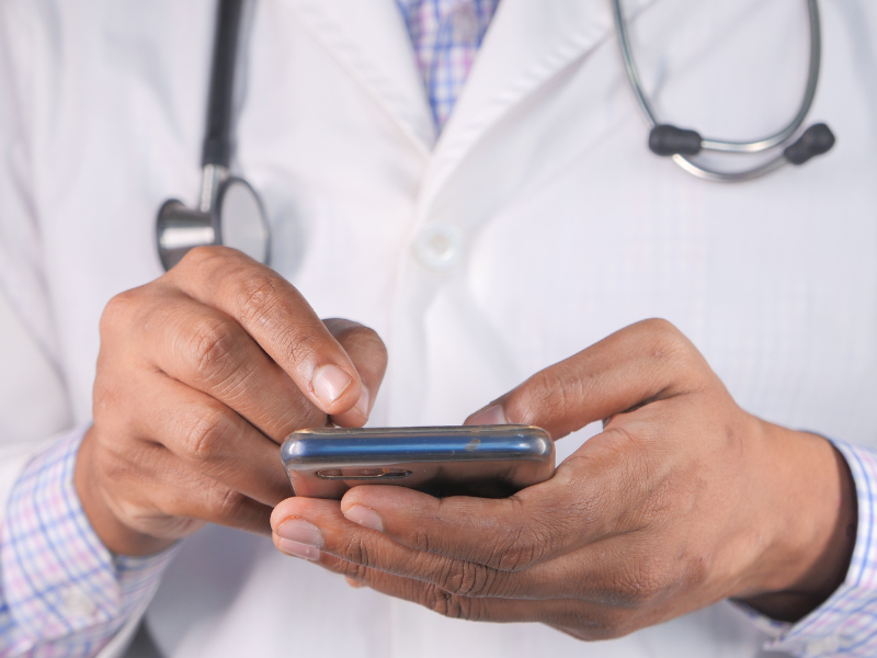 5 Best HIPAA-Compliant Messaging Solutions