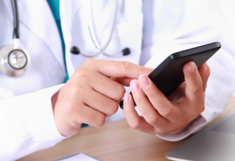 5 Best HIPAA-Compliant Phone Apps of 2025