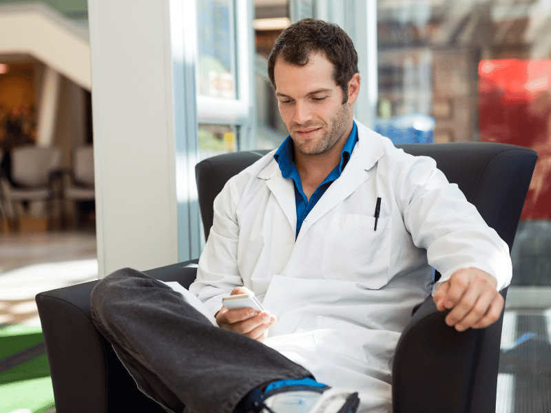 Secure Texting for Physicians: 2025 Best Practices